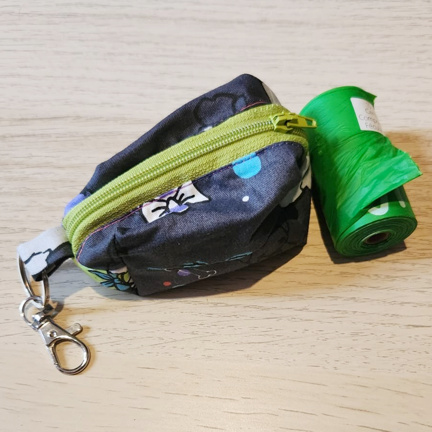 Contenedor para bolsas para heces