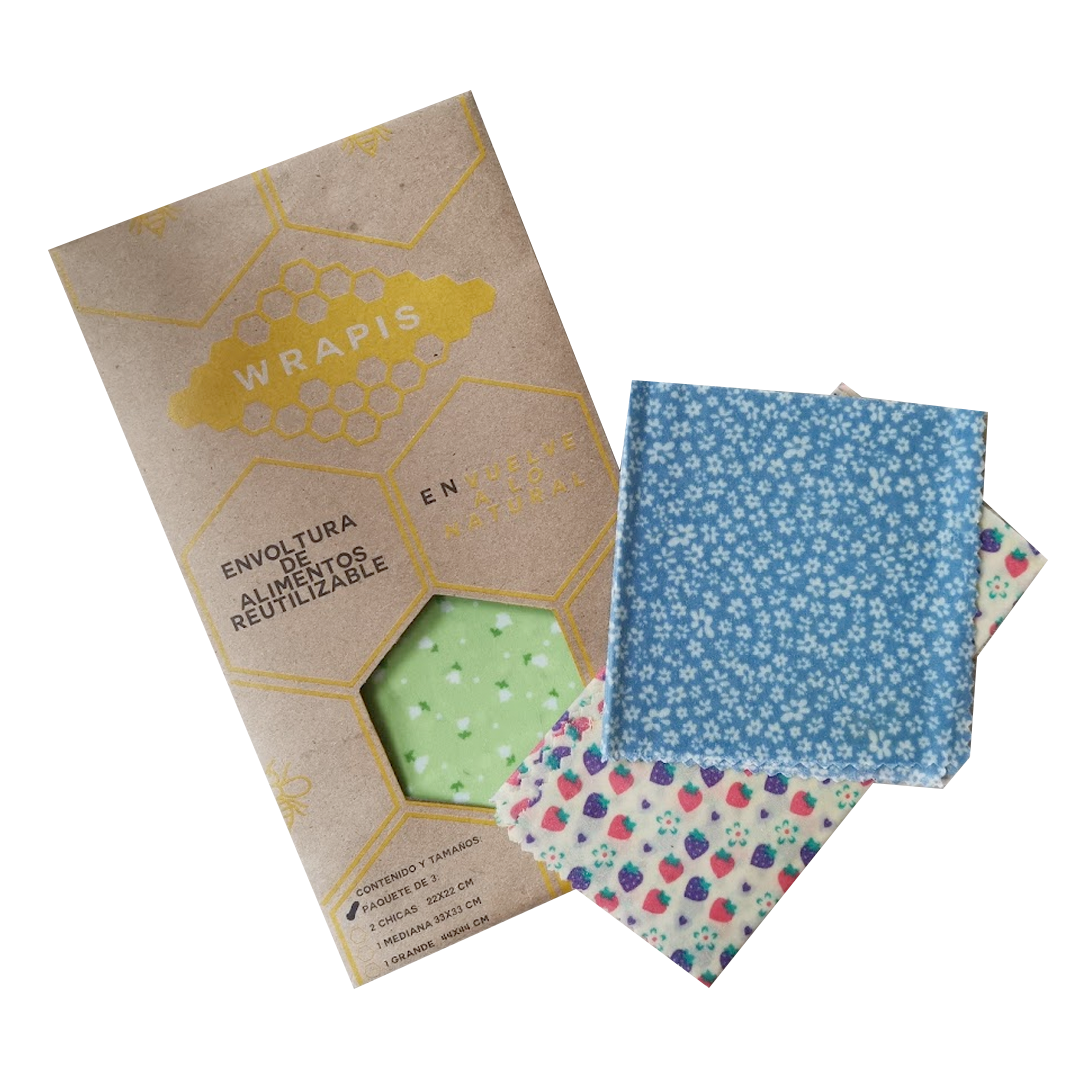 Los wrapis son una tela 100% algodón con cobertura de cera de abejas para preservar alimentos. Están hechas con cera de abeja proveniente de colmenas urbanas, resina de árbol, aceite de jojoba y manteca de coco orgánica. Las propiedades de los aceites le dan propiedades antibacteriales y sus ingredientes naturales permiten moldearla con el calor de las manos.